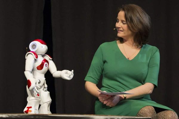 NAO Robot als Co-host, Robotverhuur